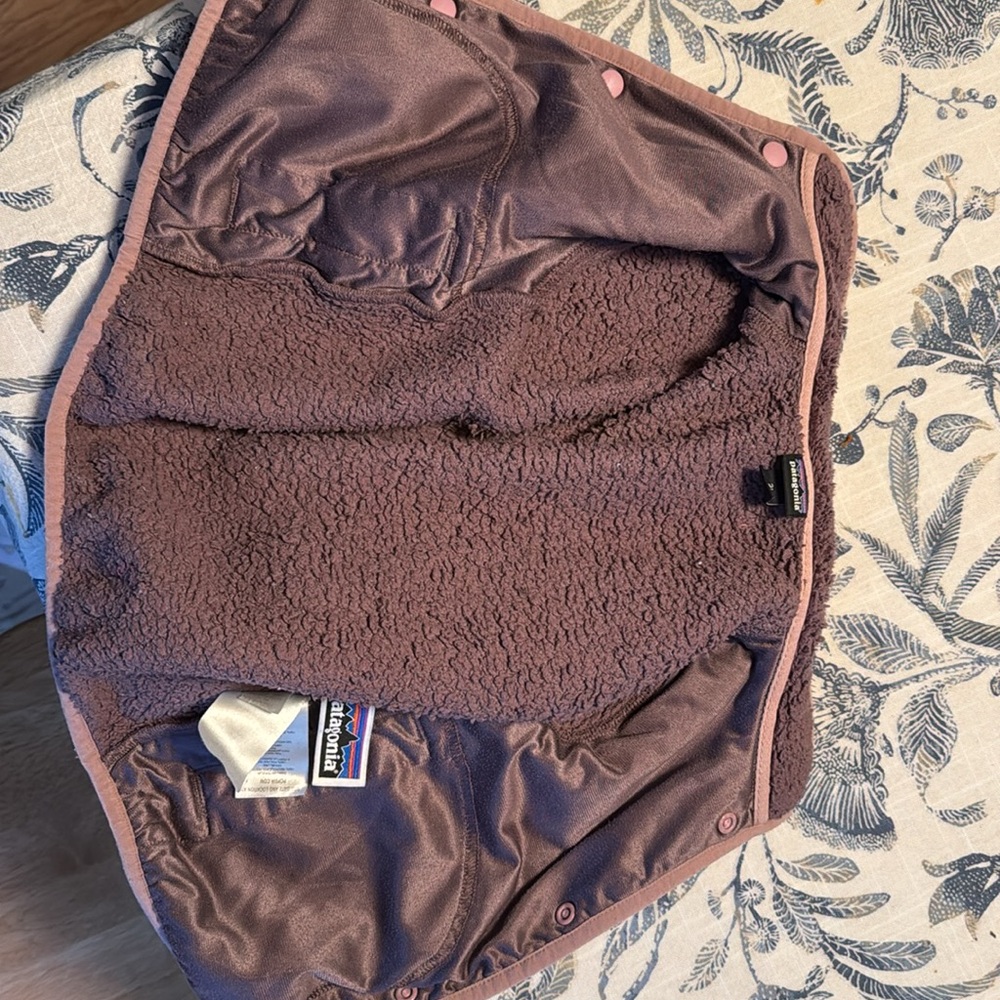 Patagonia Kids Fleece Jacket - Purple and Pink - Picture 2 of 3